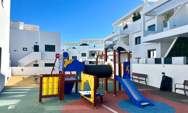 Resale - Apartment / flat - Orihuela Costa - Los Balcones