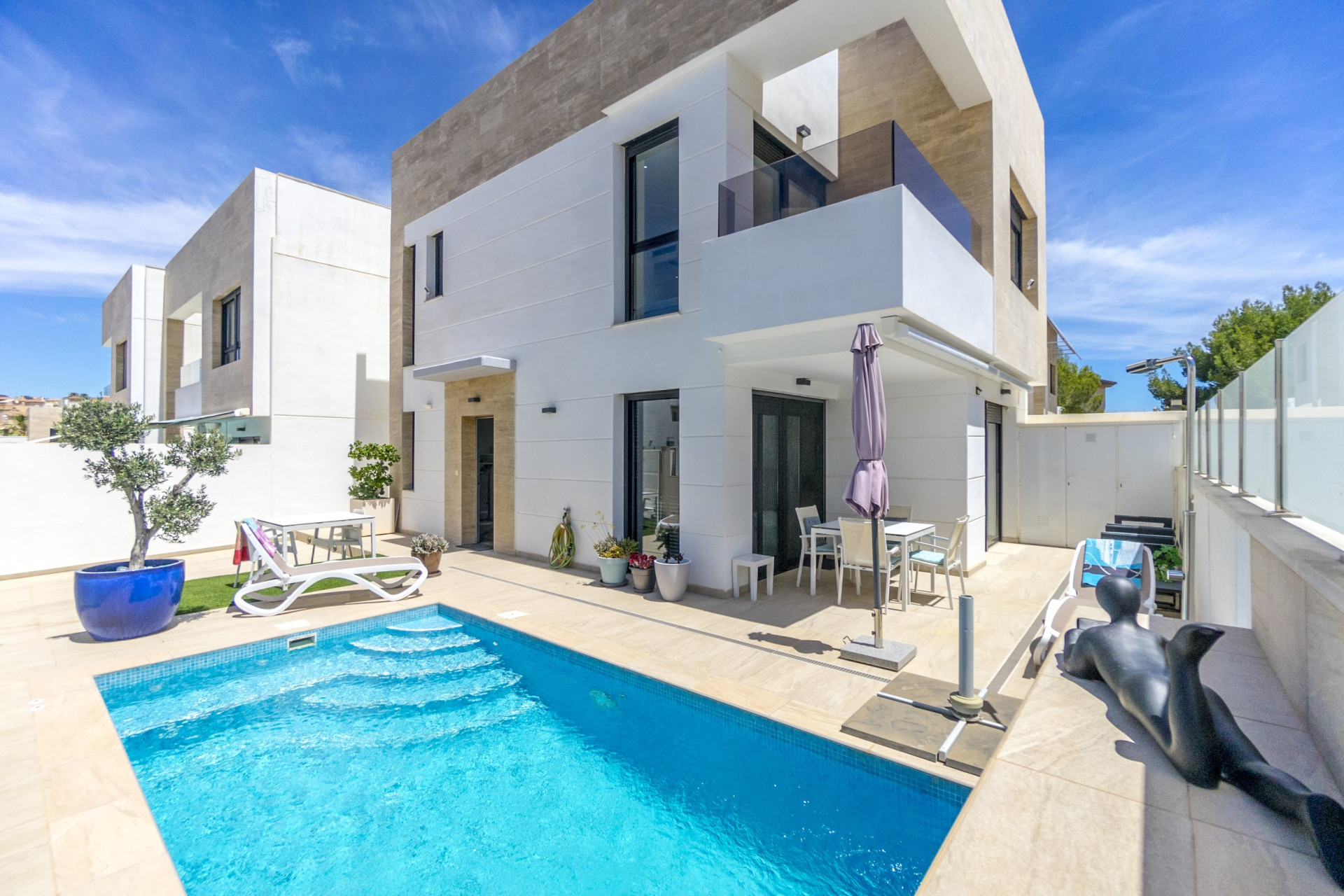 Reventa - Villa - Orihuela Costa - Urbanización Blue Lagoon y T-2 Filipinas Oeste