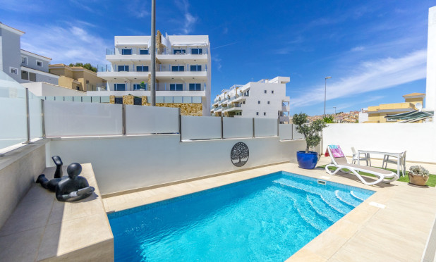 Reventa - Villa - Orihuela Costa - Urbanización Blue Lagoon y T-2 Filipinas Oeste