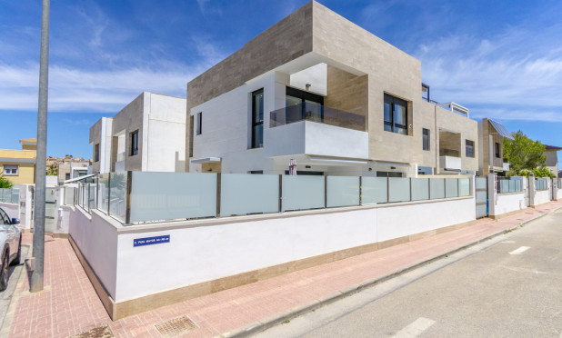 Reventa - Villa - Orihuela Costa - Urbanización Blue Lagoon y T-2 Filipinas Oeste