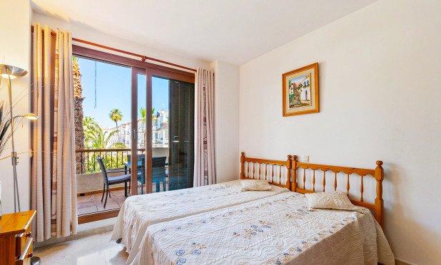 Herverkoop - Appartement / flat - Punta Prima - La Entrada