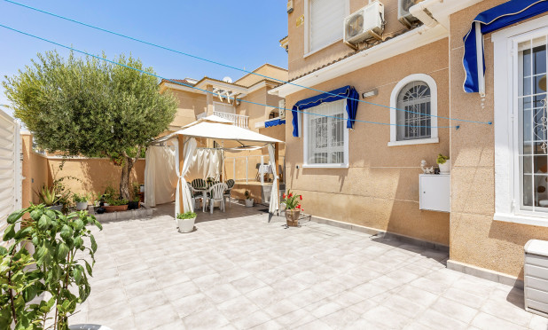 Resale - Apartment / flat - Orihuela Costa - La Zenia