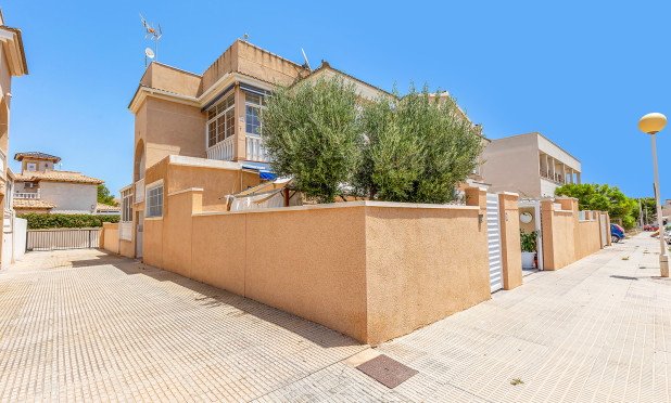 Resale - Apartment / flat - Orihuela Costa - La Zenia