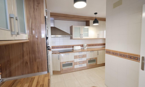 Wiederverkauf - Wohnung - Torrevieja - torrevieja