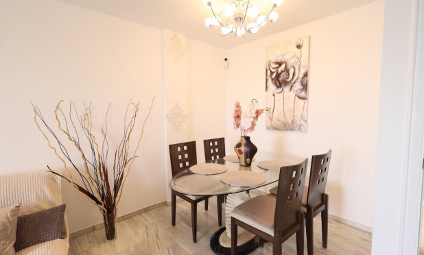 Resale - Apartment / flat - Alicante - Barrio Obrero