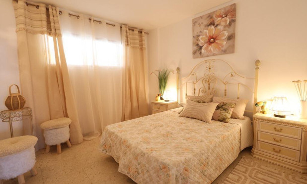 Resale - Apartment / flat - Alicante - Barrio Obrero