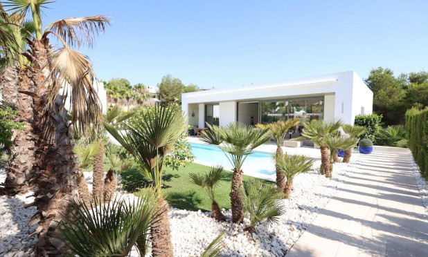 Resale - Villa - San Miguel de Salinas - Las colinas golf and country club