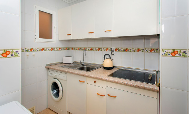 Herverkoop - Appartement / flat - Torrevieja - Centro