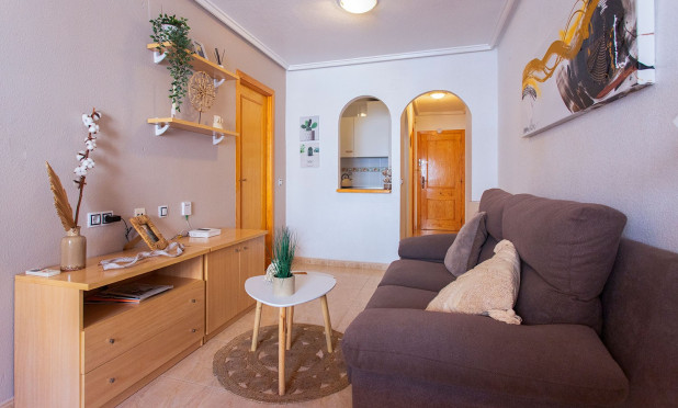 Resale - Apartment / flat - Torrevieja - Centro