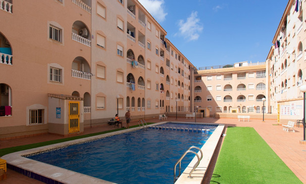 Wiederverkauf - Wohnung - Torrevieja - Centro