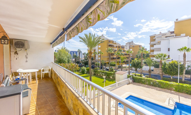 Resale - Apartment / flat - Punta Prima - El Acequión