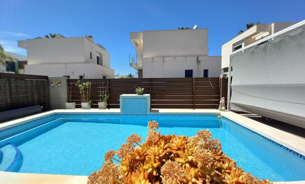 Herverkoop - Semi Detached Villa - Vistabella Golf