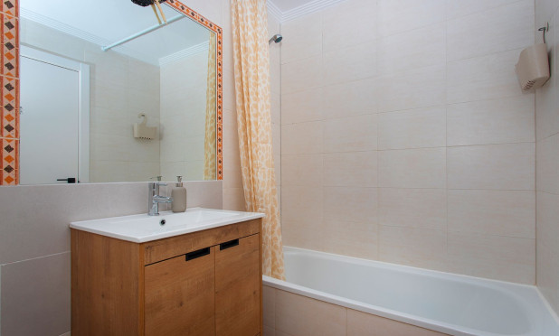 Long Term Rental - Apartment / flat - Torrevieja - La Veleta