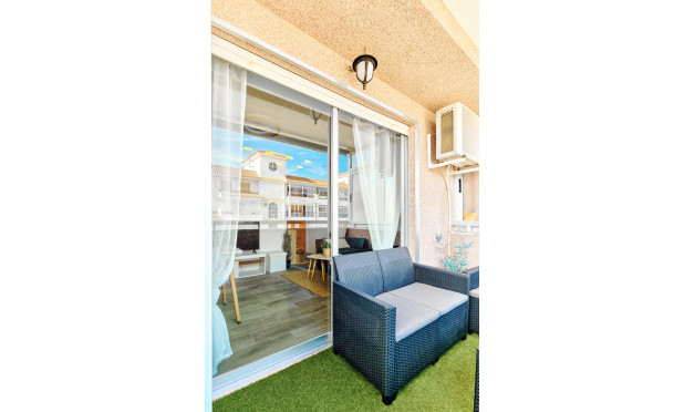 Resale - Apartment / flat - Torrevieja - La Mata