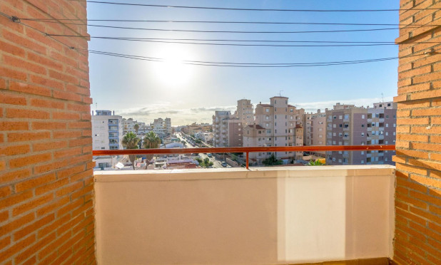 Revente - Appartement - Torrevieja - Nueva Torrevieja