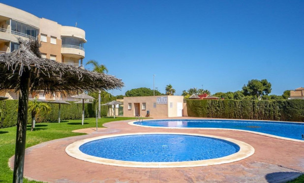 Wiederverkauf - Wohnung - Orihuela Costa - Campoamor