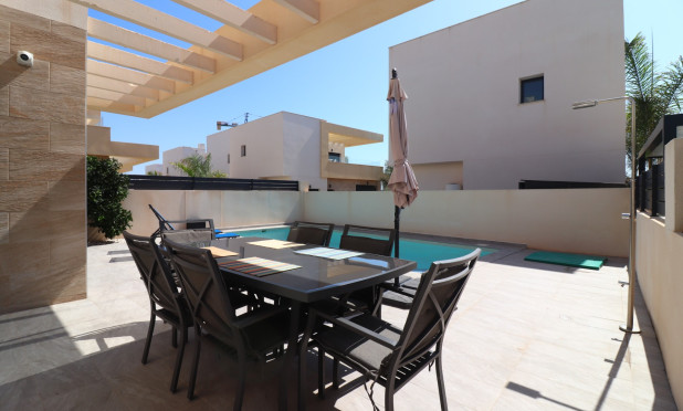 Resale - Detached Villa - Los Montesinos - La Herrada