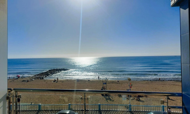 Wiederverkauf - Wohnung - Torrevieja - Playa de los Locos