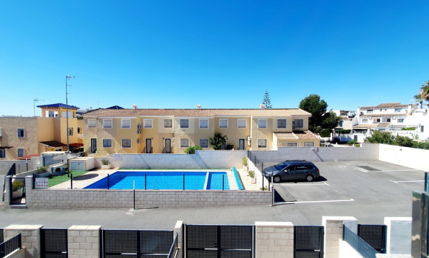 Resale - Townhouse - Orihuela Costa - Villamartín