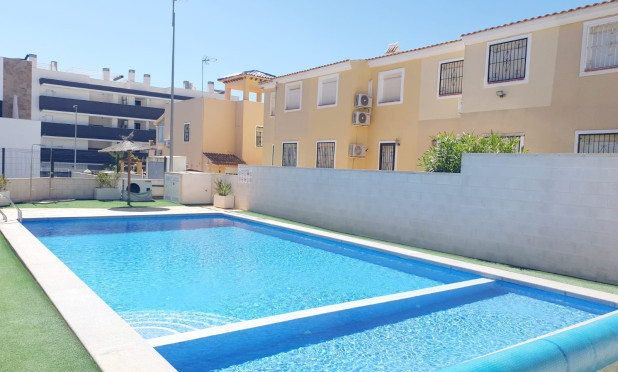 Resale - Townhouse - Orihuela Costa - Villamartín