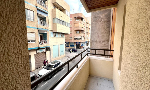 Wiederverkauf - Wohnung - Torrevieja - Centro