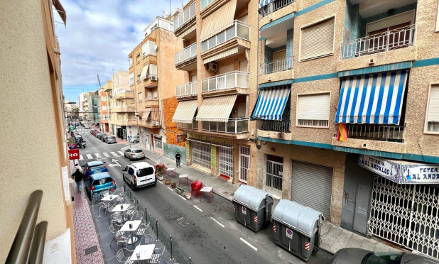 Wiederverkauf - Wohnung - Torrevieja - Centro