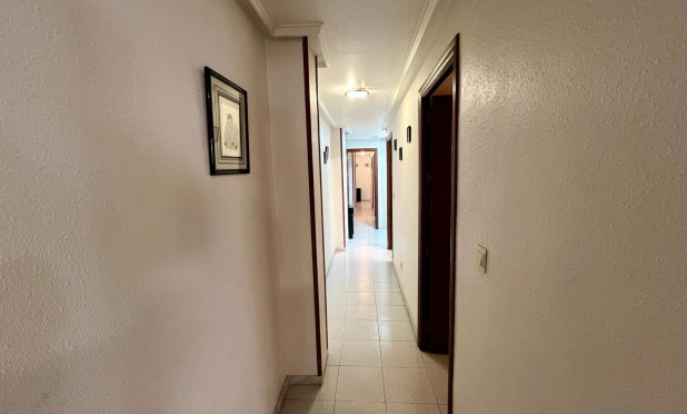 Herverkoop - Appartement / flat - Torrevieja - Centro