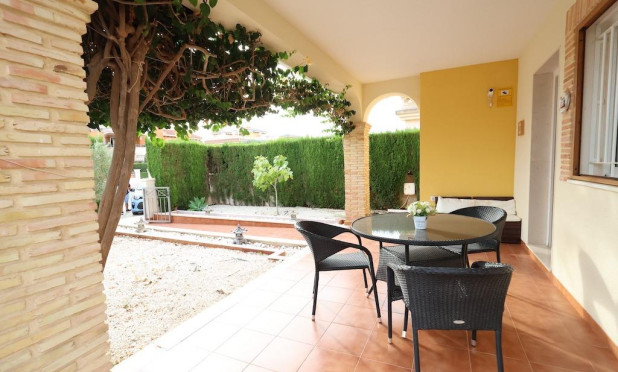 Resale - Townhouse - Orihuela Costa - Punta Prima