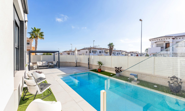 Reventa - Villa - Orihuela Costa