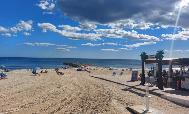 Wiederverkauf - Ground Floor - Torrevieja - Playa de los Locos