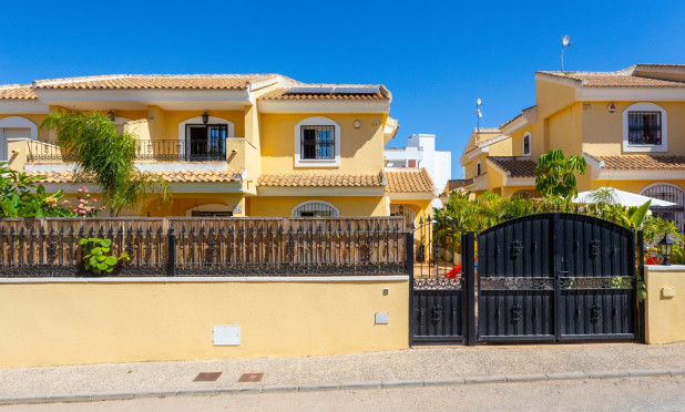 Resale - Villa - Orihuela Costa - Los Dolses