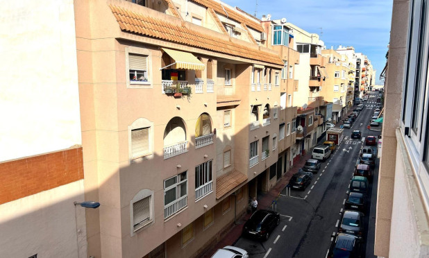 Wiederverkauf - Wohnung - Torrevieja - Centro