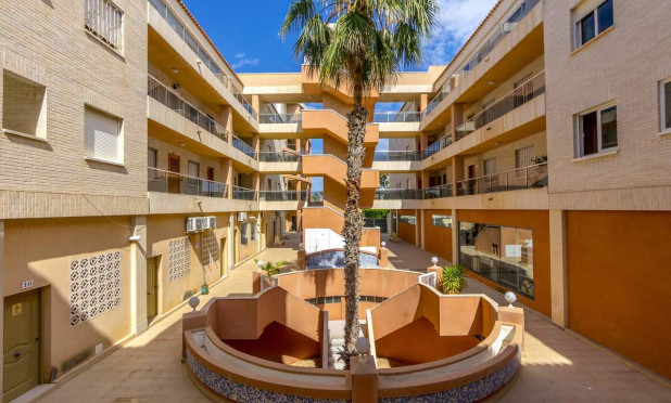 Resale - Apartment / flat - Playa Flamenca