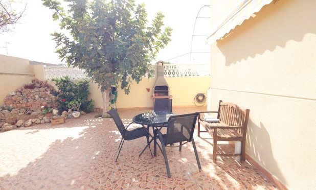 Resale - Villa - Orihuela Costa - Playa Flamenca