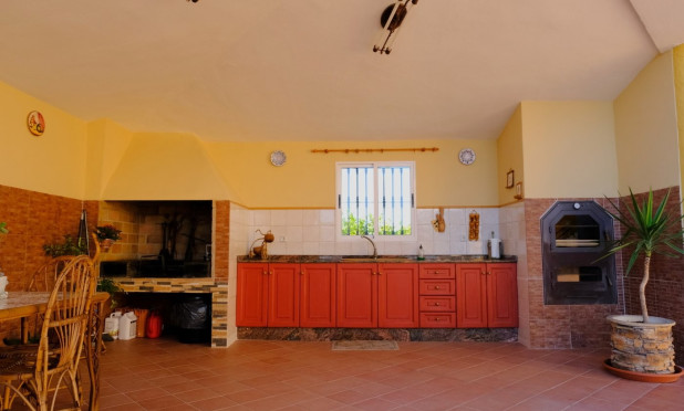 Herverkoop - Finca / Country Property - Orihuela