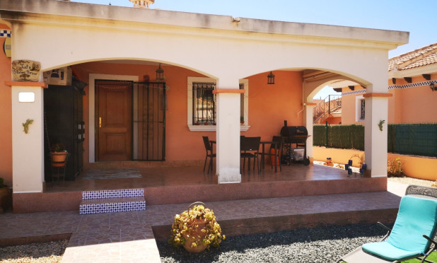 Resale - Villa - Los Montesinos - Los Montesinos - Urb. La Herrada