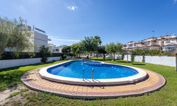 Resale - Townhouse - Orihuela Costa - Villamartín