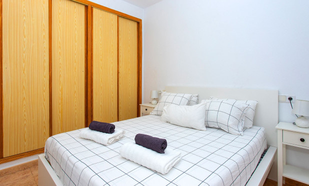 Long Term Rental - Apartment / flat - Torrevieja - Playa de los Locos