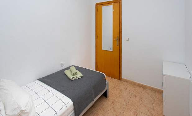 Long Term Rental - Apartment / flat - Torrevieja - Playa de los Locos