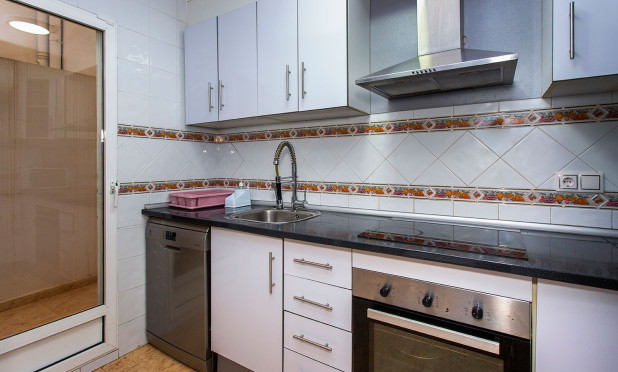 Long Term Rental - Apartment / flat - Torrevieja - Playa de los Locos