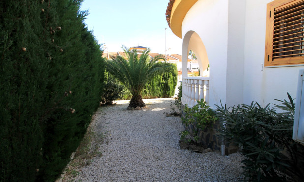 Resale - Detached Villa - Mil Palmeras - Mil Palmeras - Town