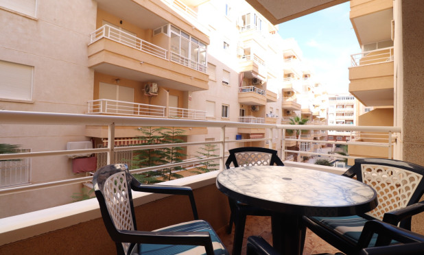 Resale - Apartment / flat - Torrevieja - Torrevieja - Centre