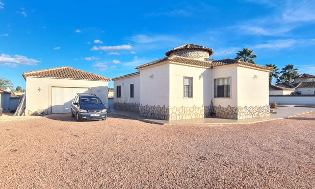 Herverkoop - Finca / Country Property - Catral