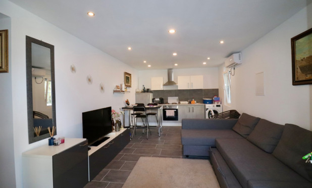 Odsprzedaż - Villa - Ciudad Quesada