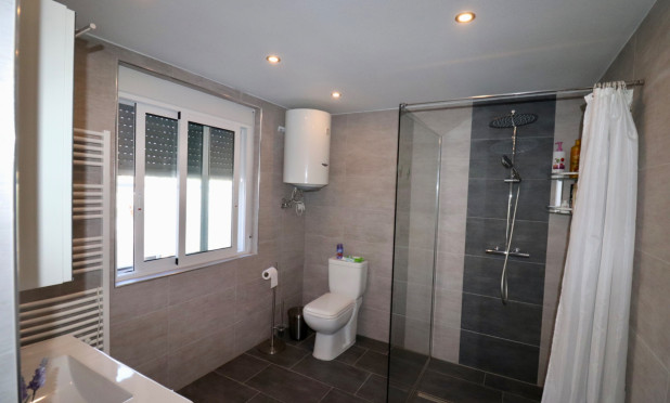 Odsprzedaż - Villa - Ciudad Quesada