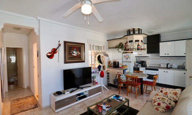 Odsprzedaż - Villa - Ciudad Quesada