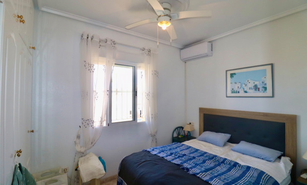 Odsprzedaż - Villa - Ciudad Quesada