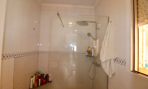 Odsprzedaż - Villa - Ciudad Quesada