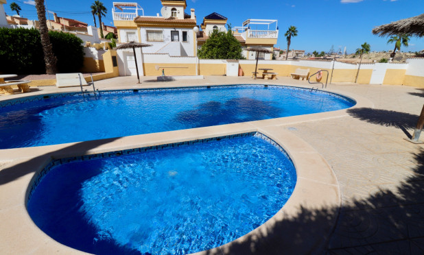 Odsprzedaż - Villa - Ciudad Quesada