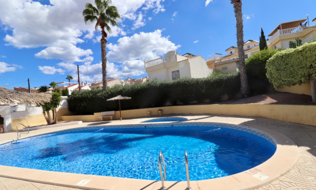 Odsprzedaż - Villa - Ciudad Quesada